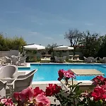 Relais Roncuzzi 4*