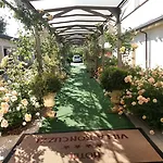 Relais Roncuzzi 4*