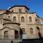Relais Roncuzzi San Pancrazio (Florence)