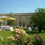 Ξενοδοχείο Relais Roncuzzi 4*