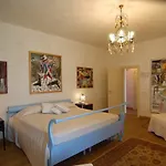 Relais Roncuzzi 4*