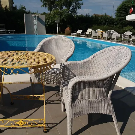 Hotel Relais Roncuzzi San Pancrazio (Florence)